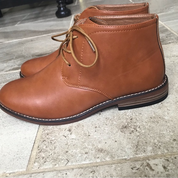 Tahari brown boys boots, size 7. - Picture 5 of 7